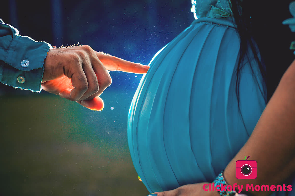 Best Affordable Maternity photography in Delhi NCR - Clickofy Moments