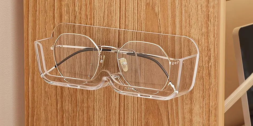 Clear Wall Mounted Glasses Storage Box clear  Chain