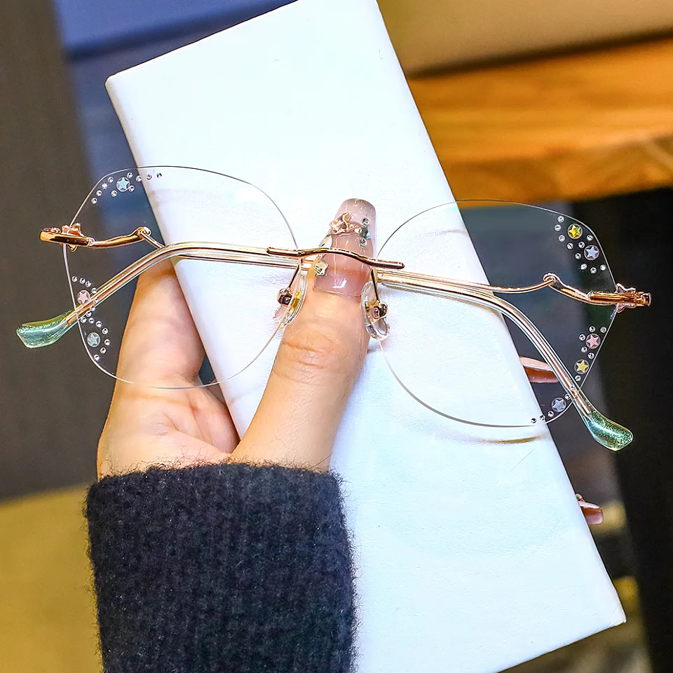 Bling Star Rose Gold Polygon Eyeglasses | CliCliMe.com display picture 3