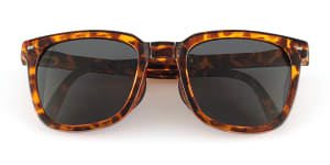 Sunglasses_Noel