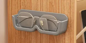 Chain_Grey Wall Mounted Glasses Storage Box