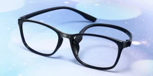 Eyeglasses_Leigh