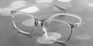 Eyeglasses_Leigh