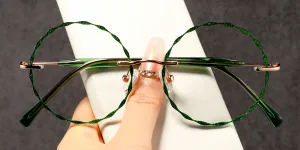 Eyeglasses_Claudia