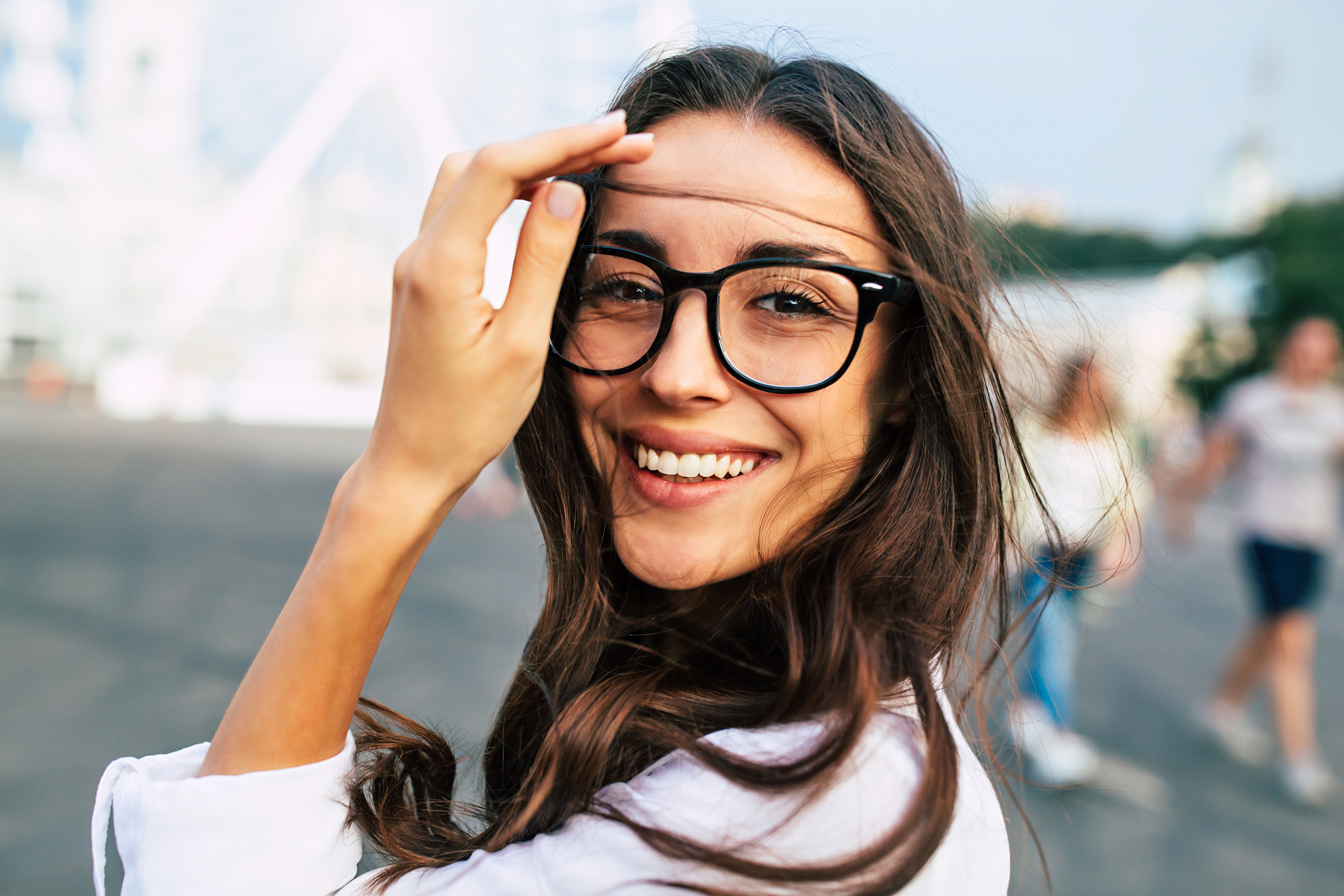 Difference Between Progressive Glasses and Bifocals - Which One Should You Choose?