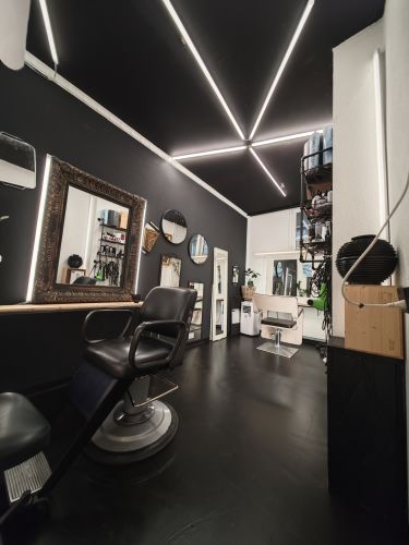 https://res.cloudinary.com/clientdiary/image/upload/v1758993810/ShowcasePhotos/RjPFzkDYAyHxASRjr/IMG_20241230_132856_a7oj6v.jpg