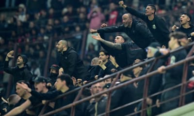 Nyheter: Milan i fritt fall – supportrarna lämnade San Siro mitt under matchen