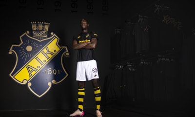 Nyheter: Skrev kontrakt med AIK - kontraktet rivs av disciplinära skäl