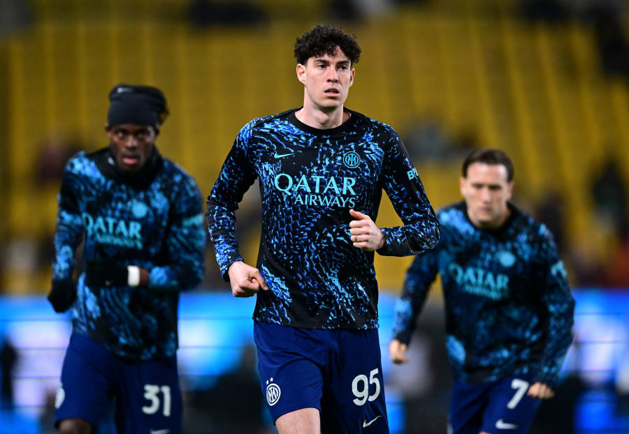 Bastoni tränar med Inter