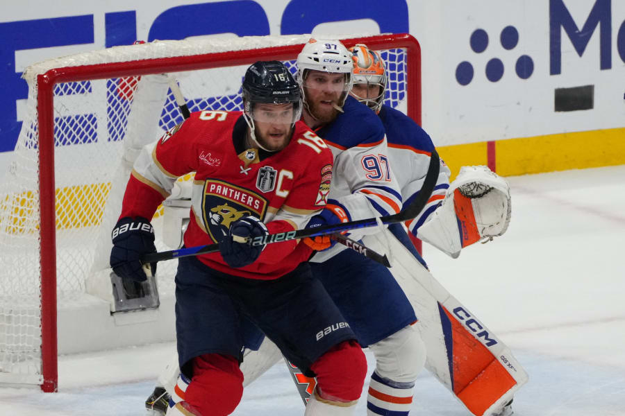 Barkov vs McDavid