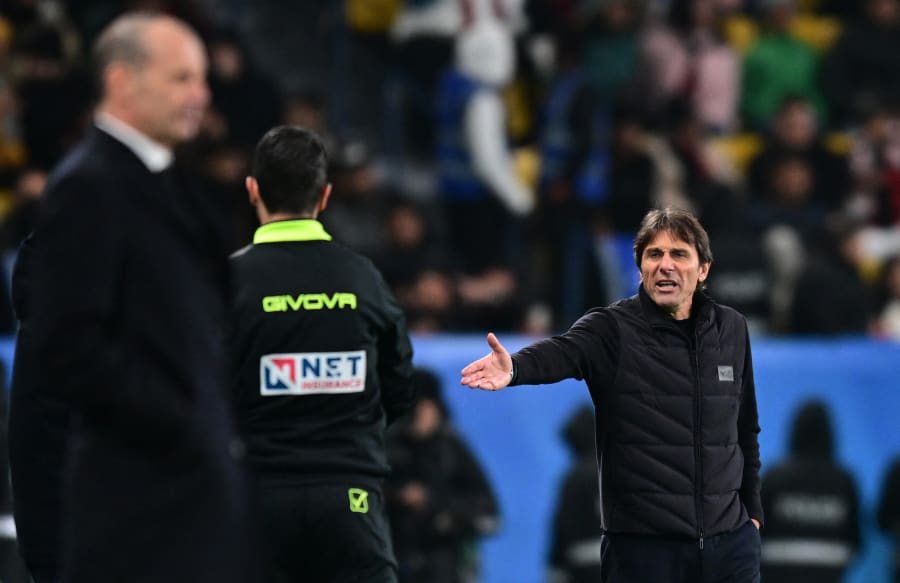 Allegri anklagas för förolämpningar