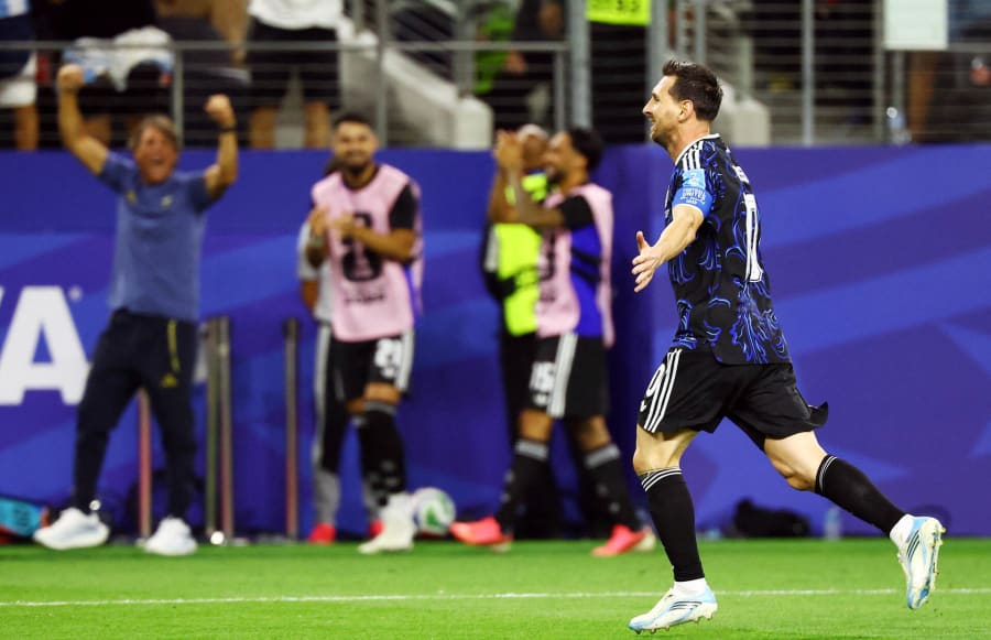 260628 Fotboll, VM Soccer Football - FIFA World Cup 2026 - Group J - Jordan v Argentina - Dallas Stadium, Arlington, Texas, U.S. - June 27, 2026 Argentina's Lionel Messi celebrates scoring their third goal IMAGN IMAGES via Reuters/Tim Heitman
 © Bildbyrån - COP 7 - SWEDEN ONLY