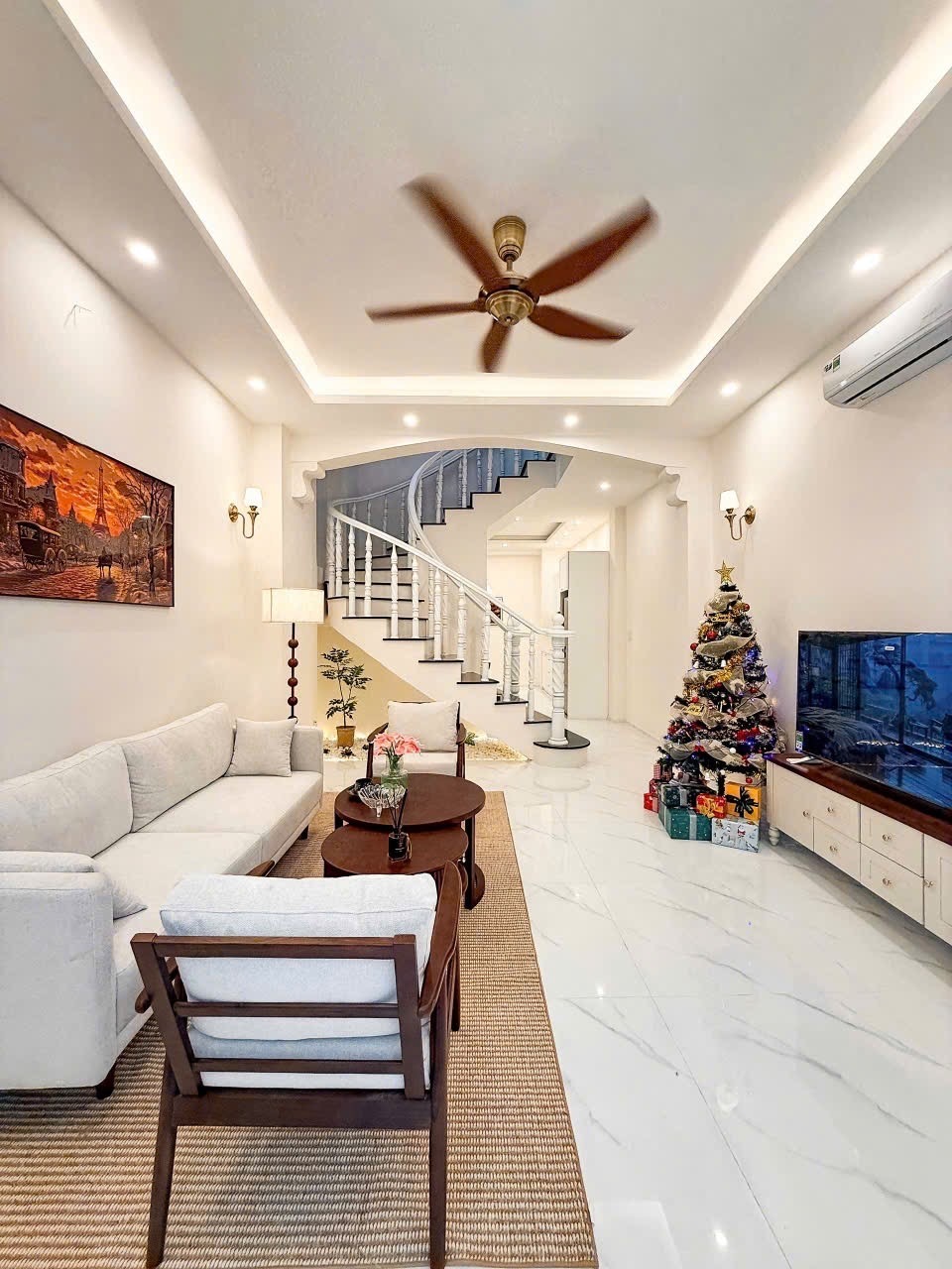 🔥 Q.3 - LÝ CHÍNH THẮNG/KỲ ĐỒNG: 57M² (4.1X14M), 3 TẦNG VIBES CHÂU ÂU, 10 BƯỚC RA MT - CHỈ 9.2 TỶ TL! 🔥