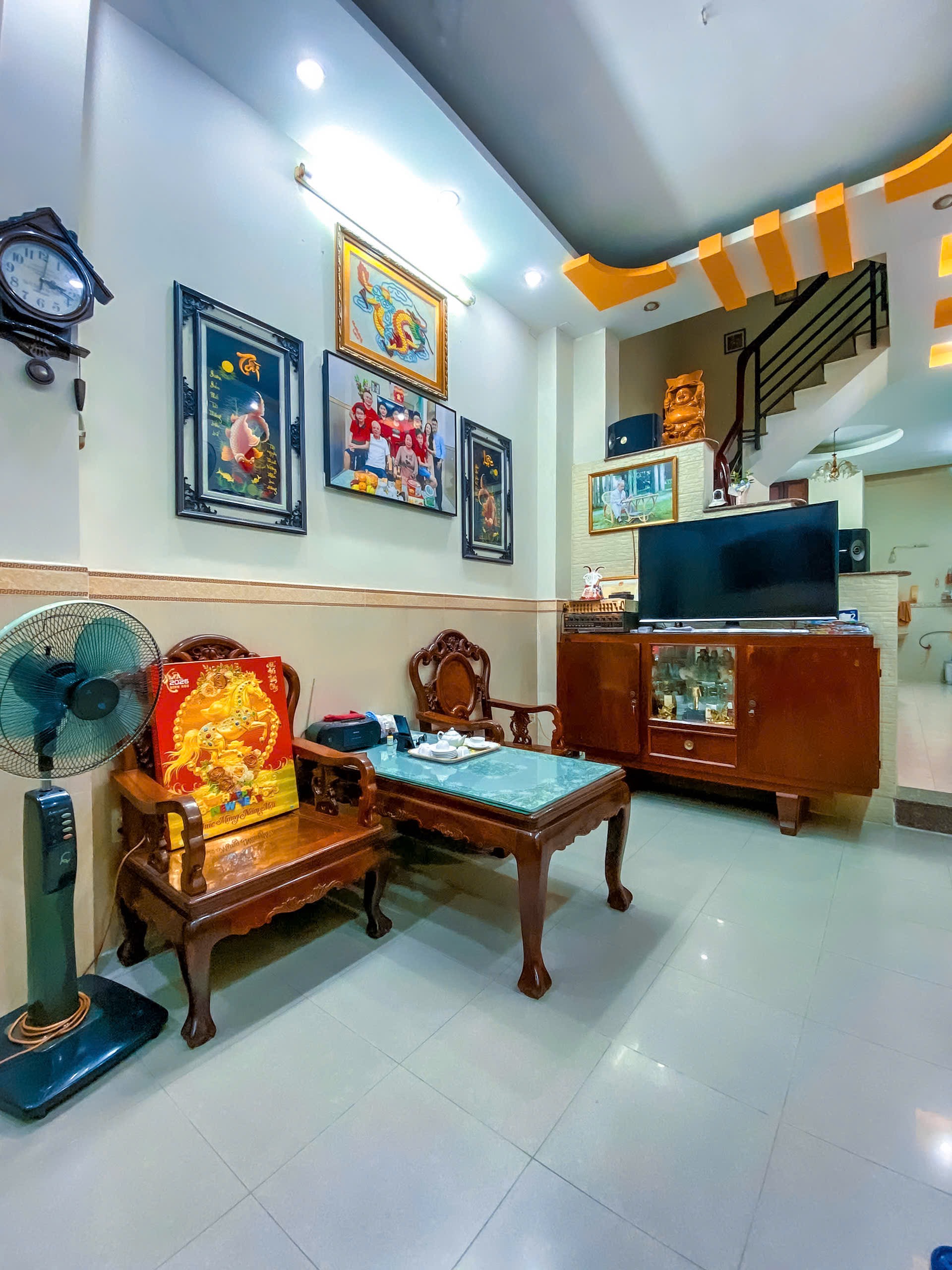 🏢🔑 QUẬN 3 - CMT8: 76M², 4 TẦNG BTCT, NGAY TUYẾN METRO SỐ 2 - GIÁ NHỈNH 12 TỶ TL!