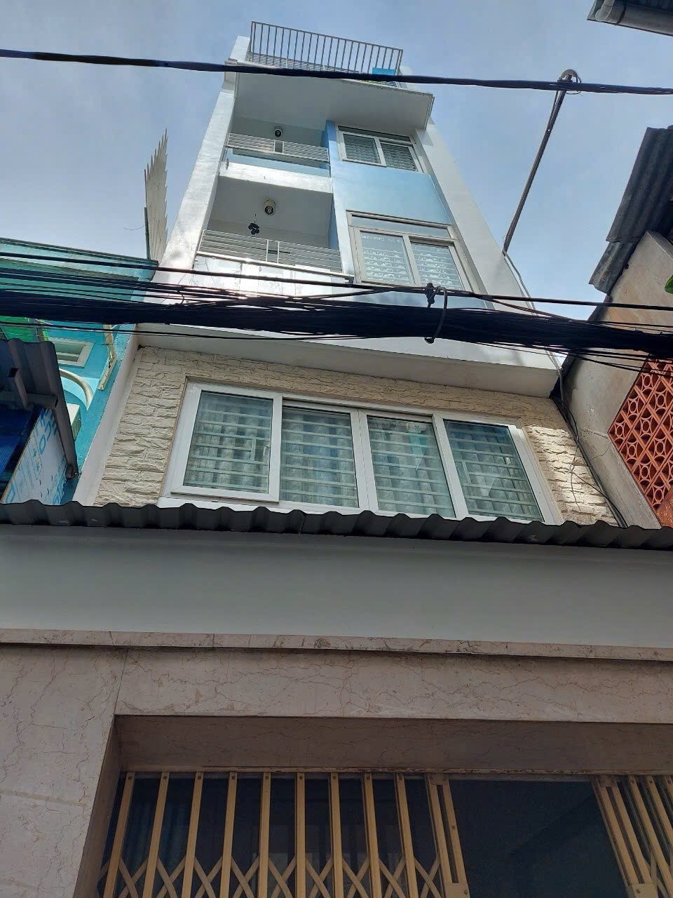 🏢🔑 QUẬN 10 - TÔ HIẾN THÀNH: 30M², 5 TẦNG BTCT, 4PN MASTER - GIÁ CHỈ 5.3 TỶ TL!