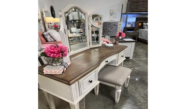 Photo of Ashley Store