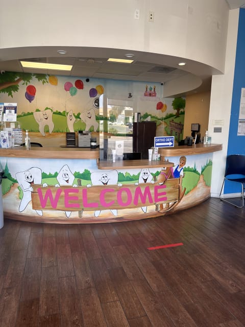 Western Dental Kids interior view 1