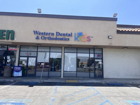Western Dental Kids exterior view