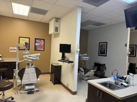 Western Dental Orthodontics interior view 3