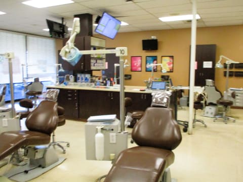Western Dental Orthodontics interior view 1