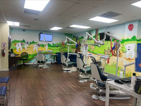 Western Dental Kids interior view 1