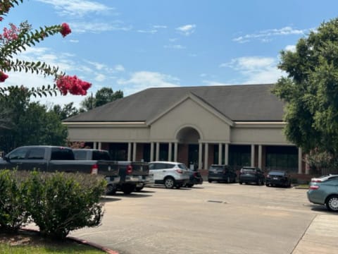 Royal Dental exterior view