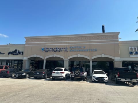 Brident Dental & Orthodontics exterior view