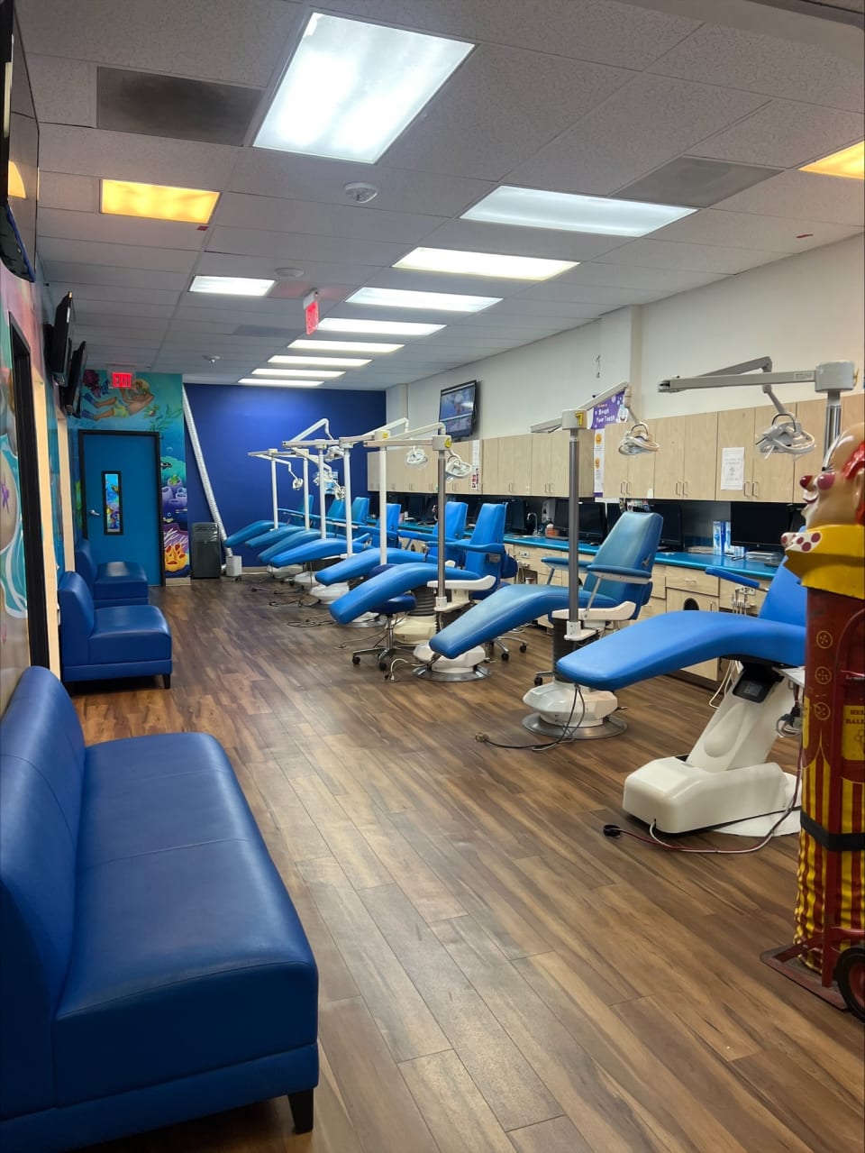 Western Dental Kids dental office exterior