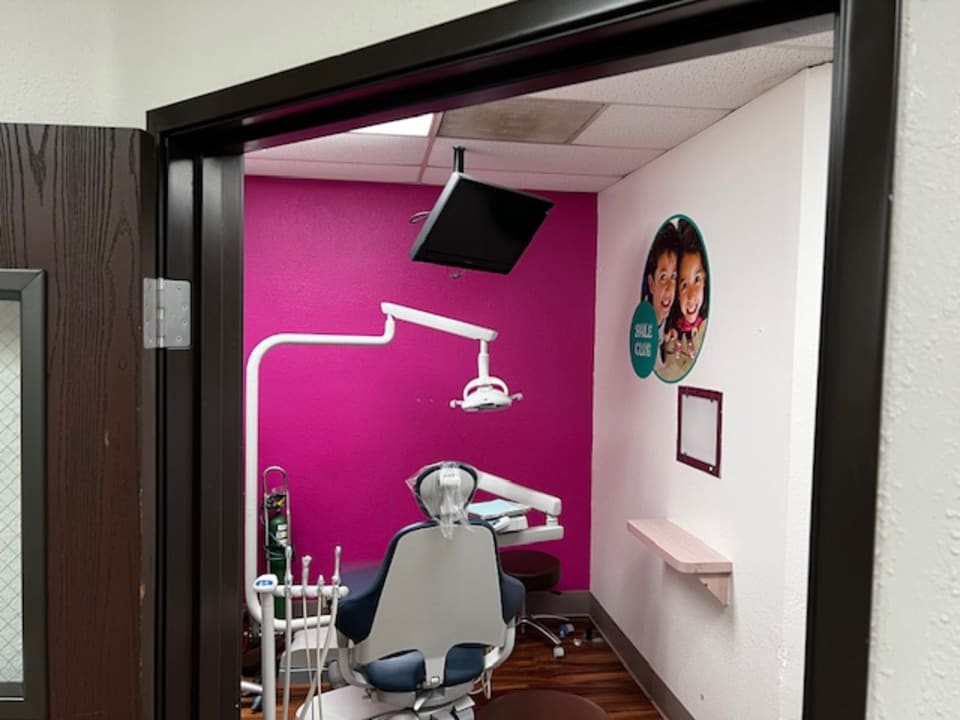 Western Dental & Orthodontics dental office exterior
