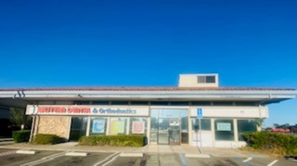 Western Dental & Orthodontics dental office exterior