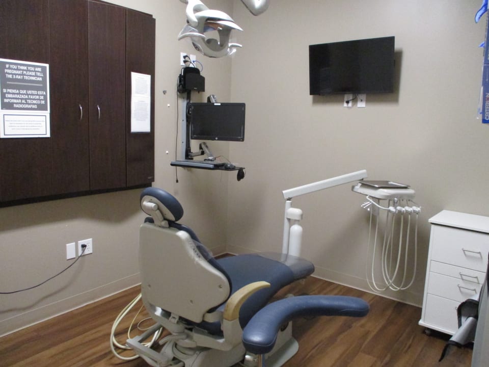 Western Dental & Orthodontics dental office exterior