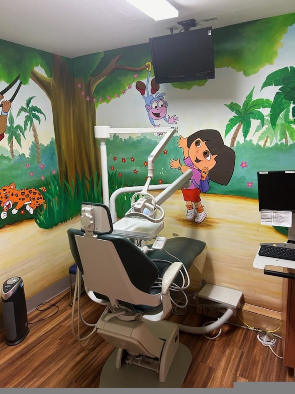Western Dental Kids dental office exterior