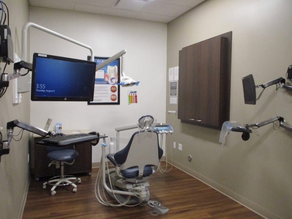 Western Dental & Orthodontics dental office exterior