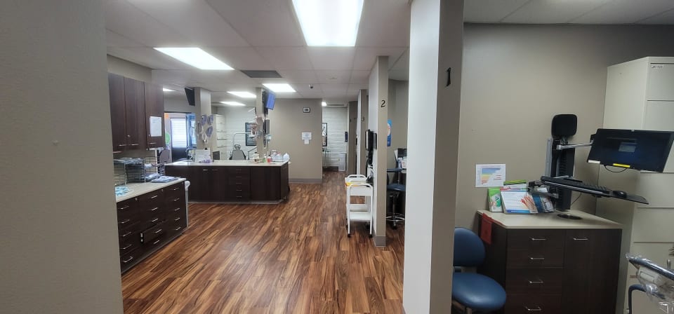 Western Dental & Orthodontics dental office exterior