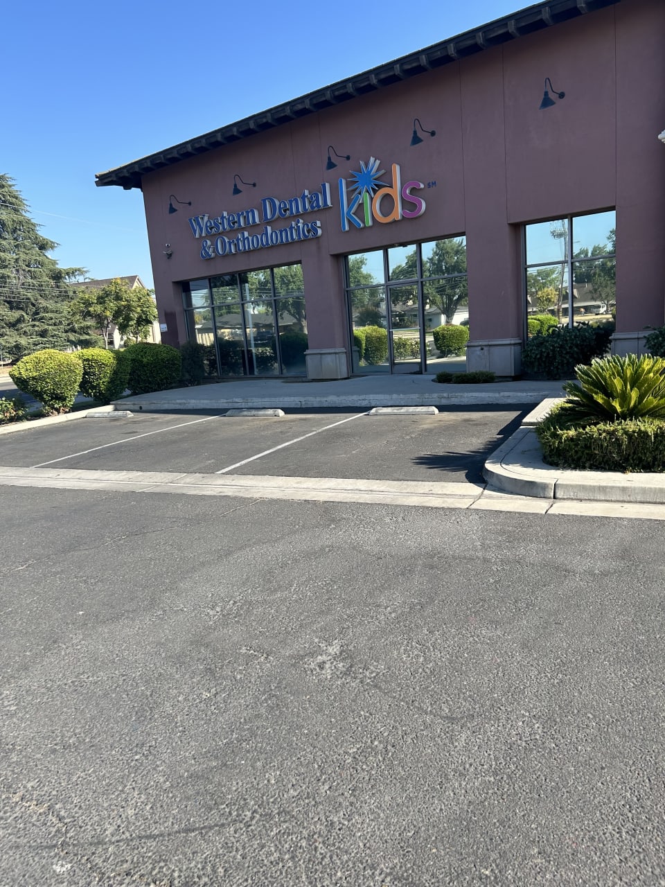 Western Dental Kids dental office exterior