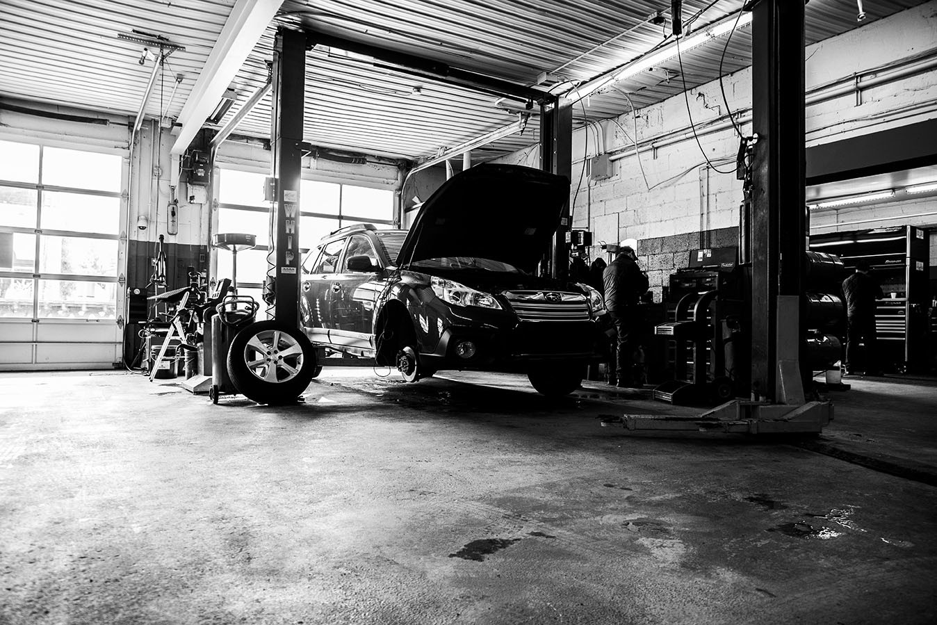 Bumper to Bumper Three Hills Motor Products Ltd 301 2 St N, Three