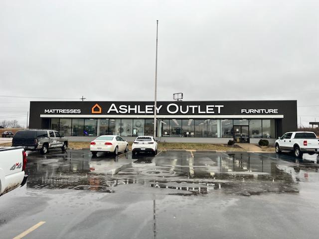 Ashley outlet north branch online