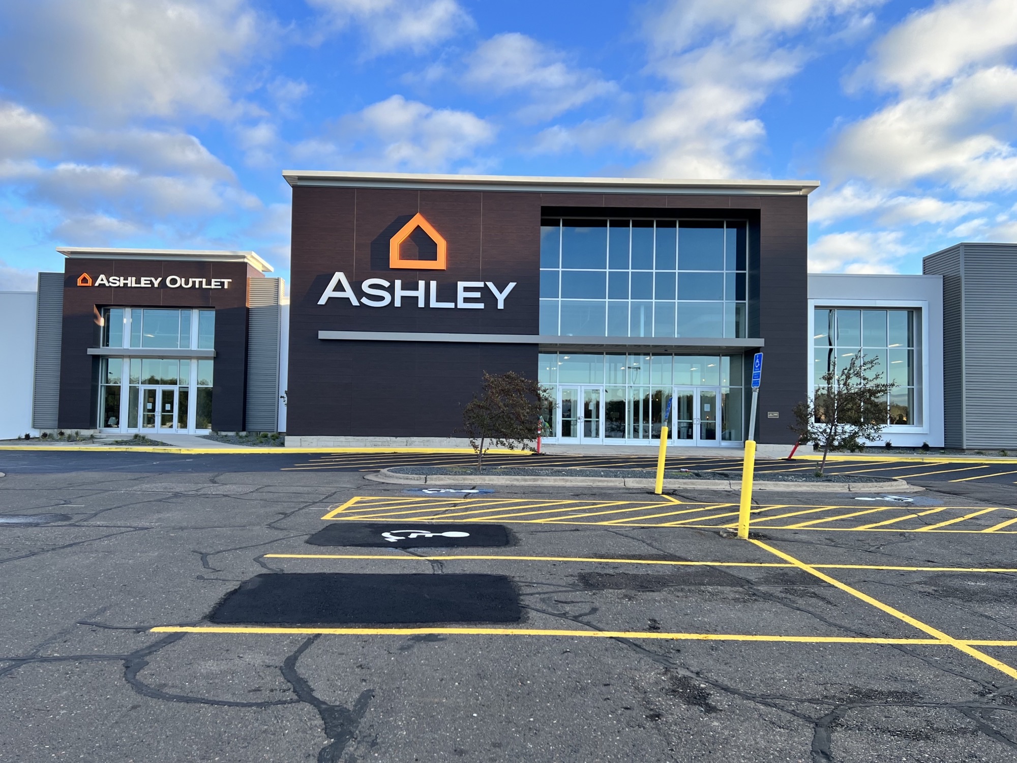 Furniture Shop in Duluth, MN Ashley Store