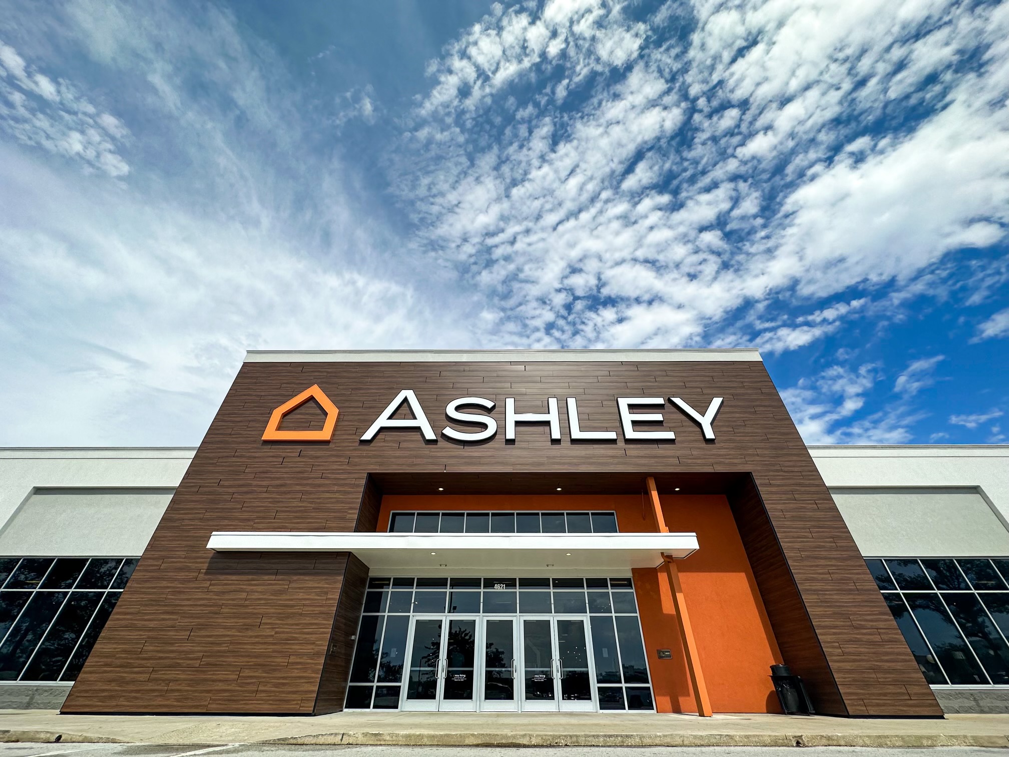 Ashley furniture st johns shop town center