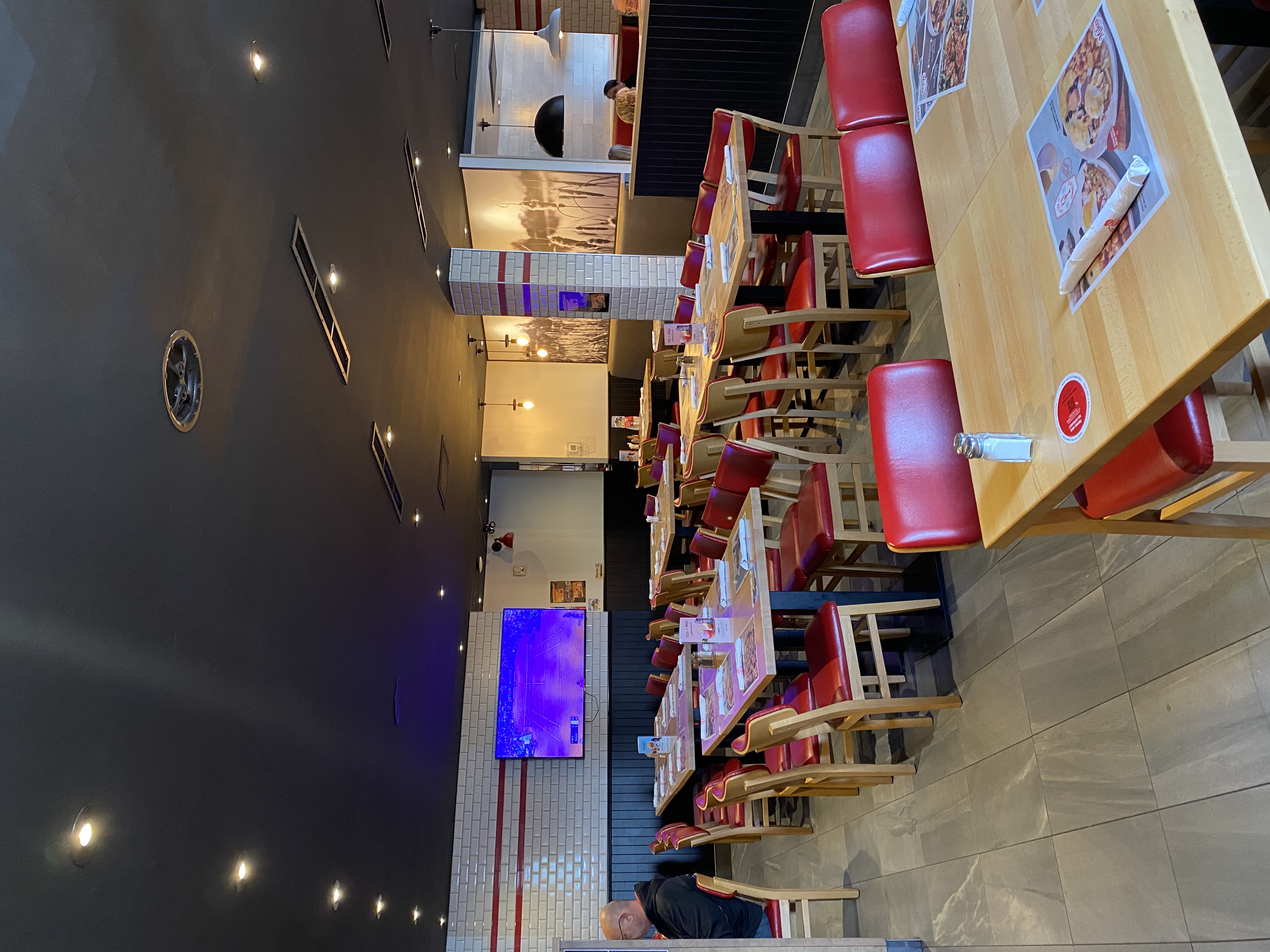 https://res.cloudinary.com/cloudasset/image/upload/v1715687255/map/images/zihyloul0zis3g3aagpv.jpg