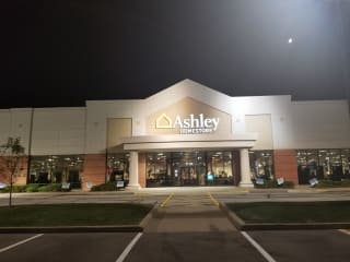 Furniture And Mattress Store At 3700 Green Mount Crossing Dr Shiloh Il Ashley Homestore