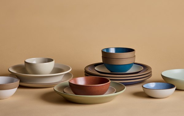 Ceramic table setting