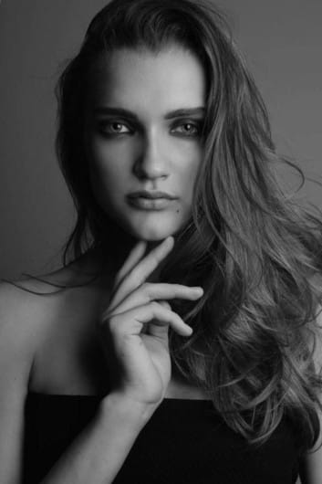 Модель Натальи Симановой - уникальное сочетание элегантности и выразительности