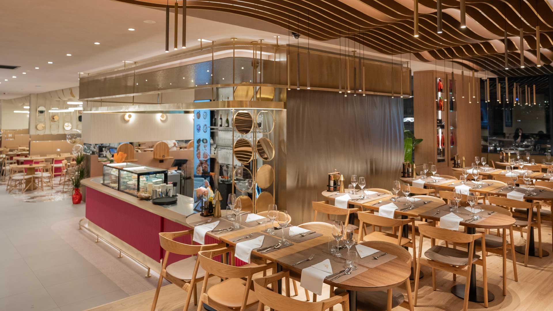 Dinner at Galerija: večera, vino i ritam koji traje