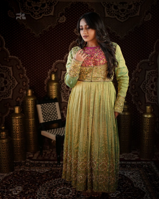 Inaayat - embroidery detail