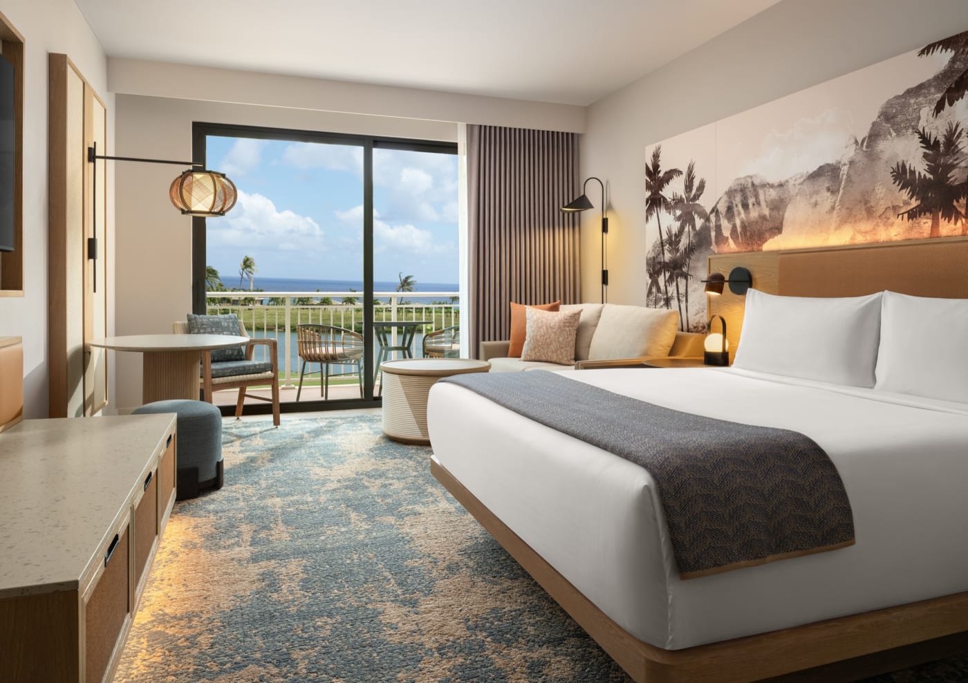Ein Zimmer mit Blick auf die Lagune und das Fairway im Hale Hōkūala Kauaʻi