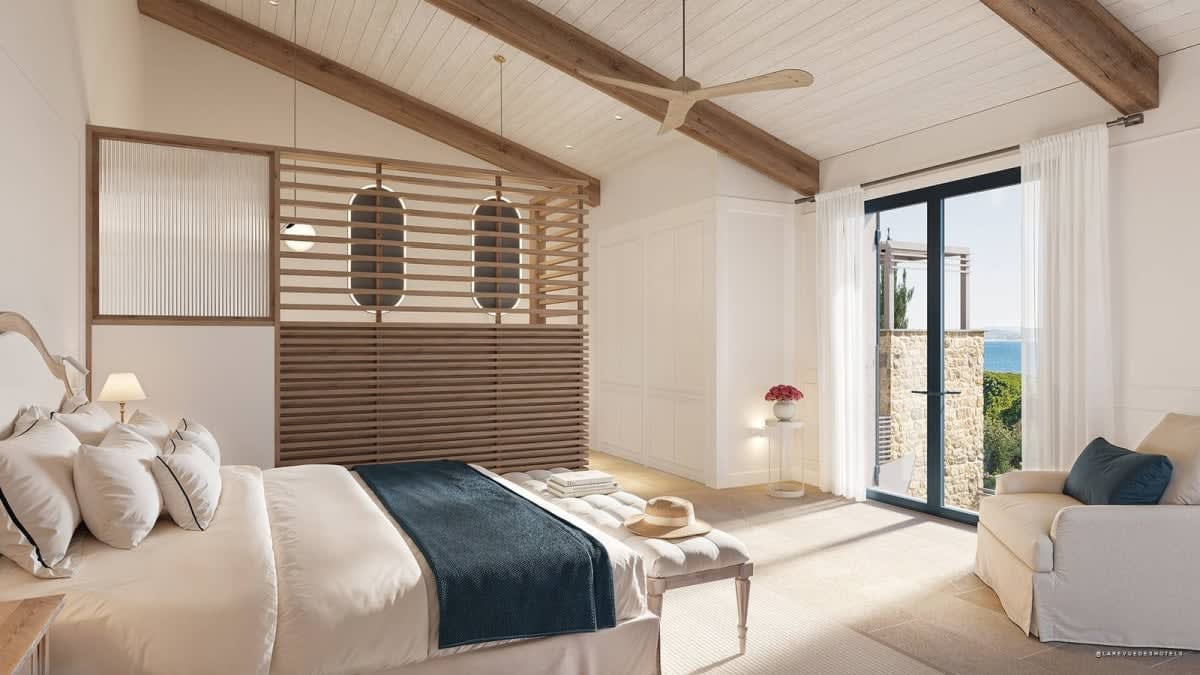 Chambre du resort Port Marseillan, bois clair et lin