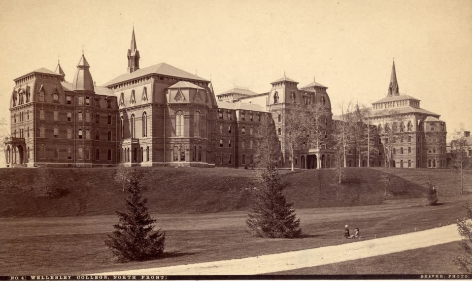 Image of Wellesley College in sepia
