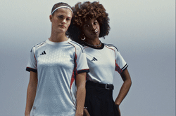 アディダス／adidas　日体大サッカーユニフォーム　４点セット アディダス／adidas 日体大サッカーユニフォーム 4点セット