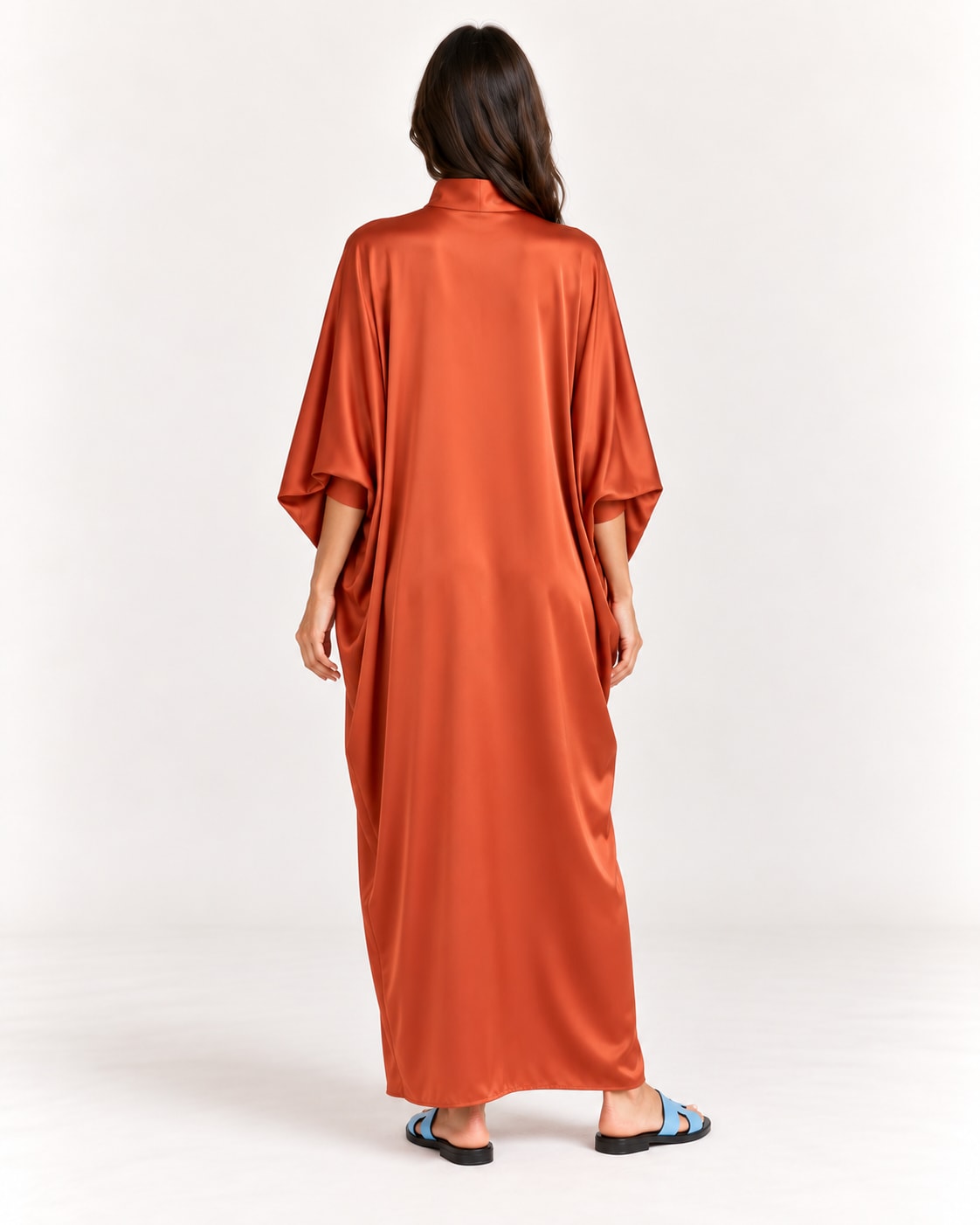 Robe longue satin orange ample Tsniout - vue de dos